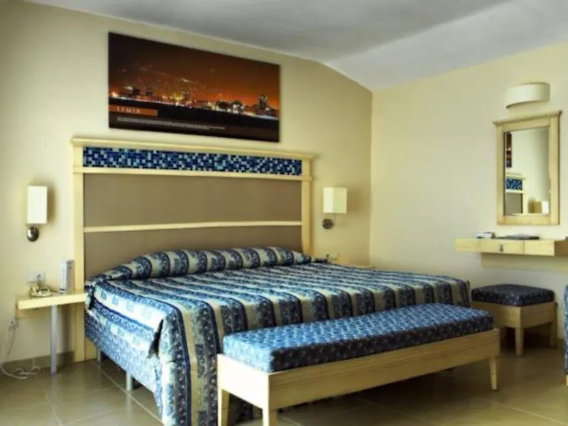Ephesia Holiday Beach Club Kusadası 4*,